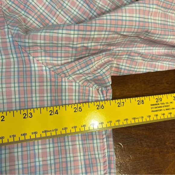 Vineyard Vines Classic Fit Tucker Shirt size XL pink blue plaid button down - Picture 5 of 7